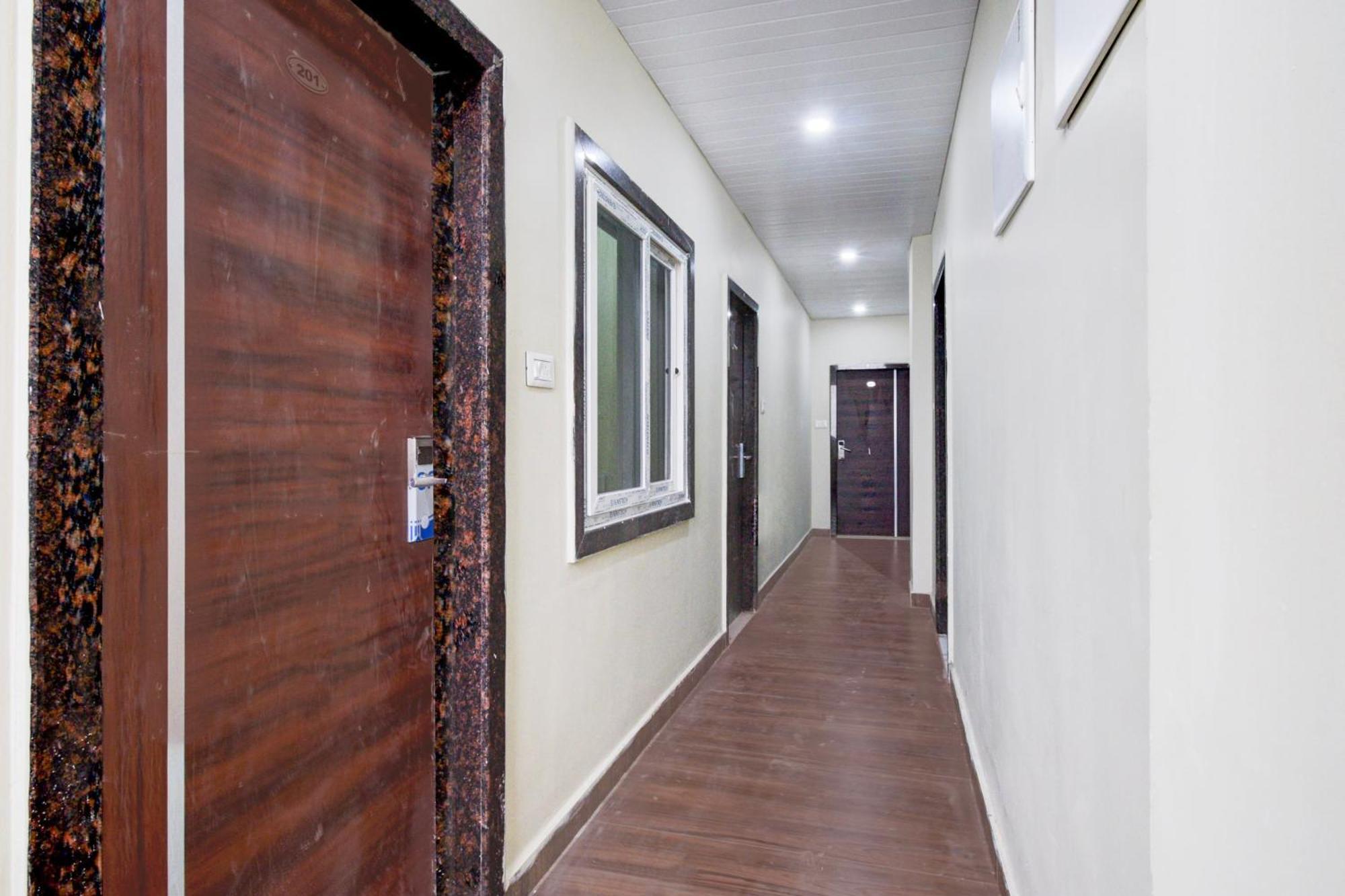 Super Collection O Srisailam Highway Hotel Shamshabad Exterior photo